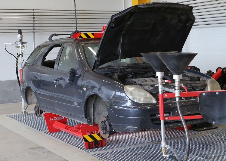 Profesionální ekologická likvidace autovraků Barko, s.r.o. Profesionální ekologická likvidace autovraků Barko, s.r.o.